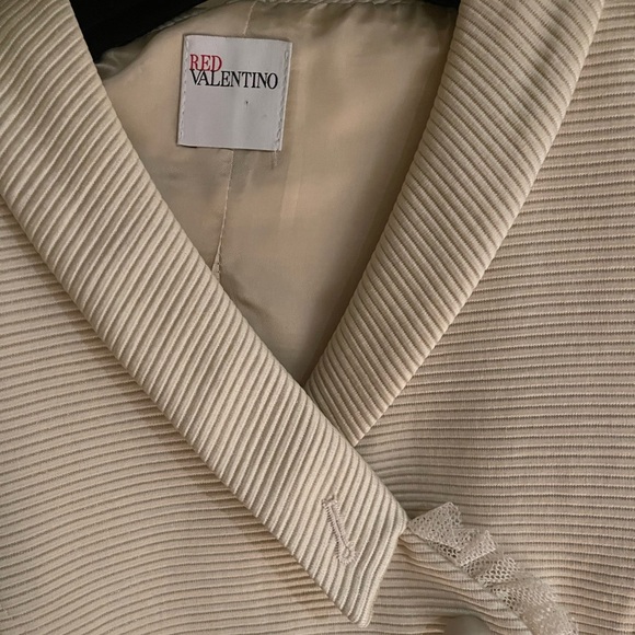 NEW VINTAGE Elegant cream VALENTINO JACKET - Picture 4 of 9